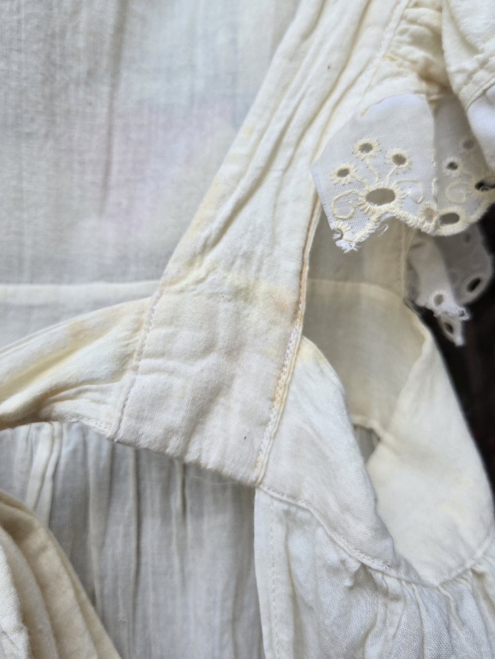 ❌️sold❌️Vintage Handmade Cream Eyelet Ruffle Apron Dress with Cross-Stitch Panel - Picture 7 of 13